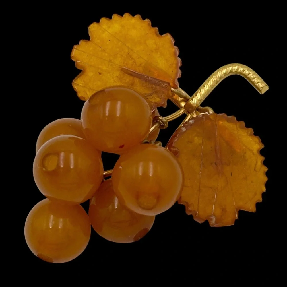 Russian Amber Grape Brooch Baltic Butterscotch Gold Plated Kaliningrad 80s